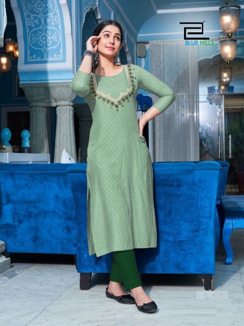 Pin by unique girl fashion a on Long Kurti design 2020 | Cotton kurti  designs, Kurta neck design, Kurti designs latest