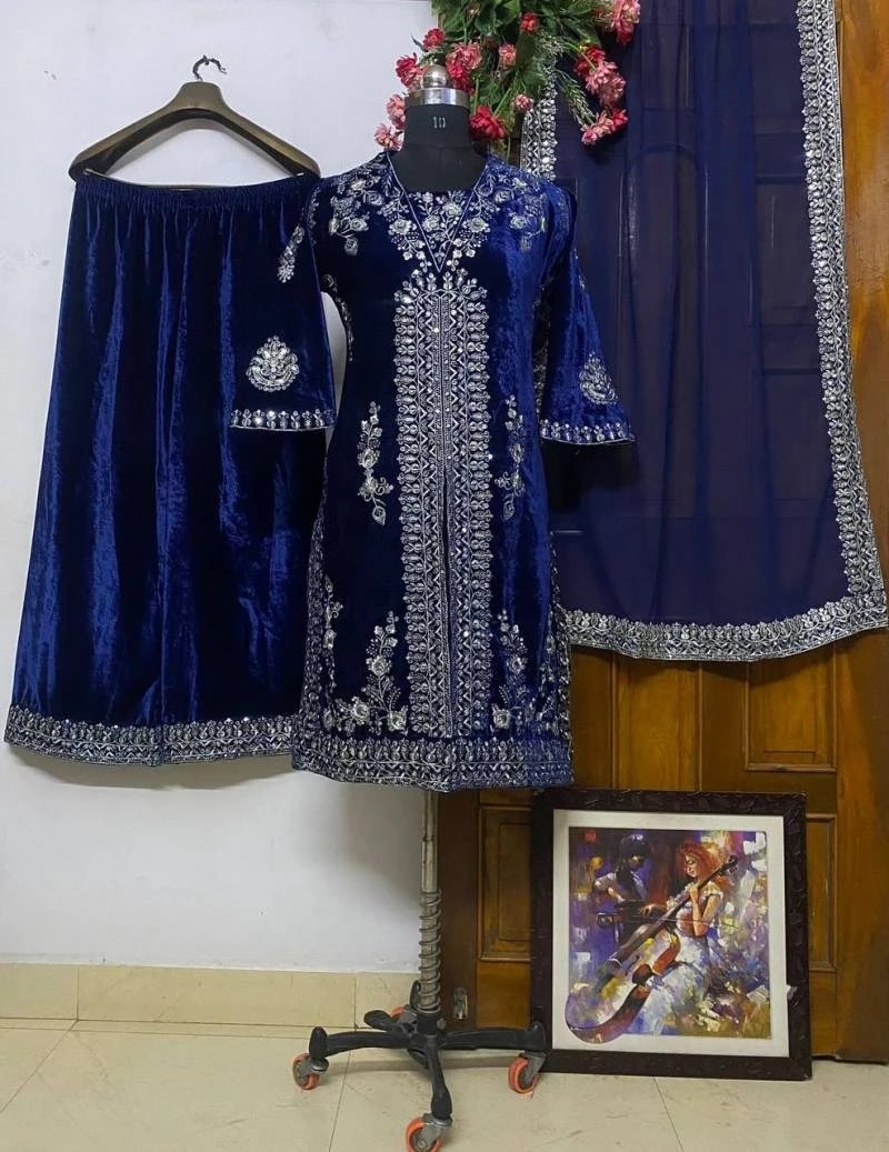 1154 Heavy Velvet Designer Salwar Kameez Collection