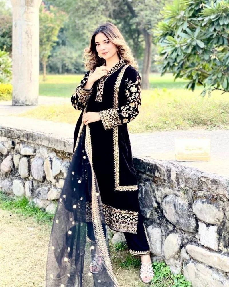 Fashion Export Special Eid Velvet With Zari Designer Salwar Kameez Collection