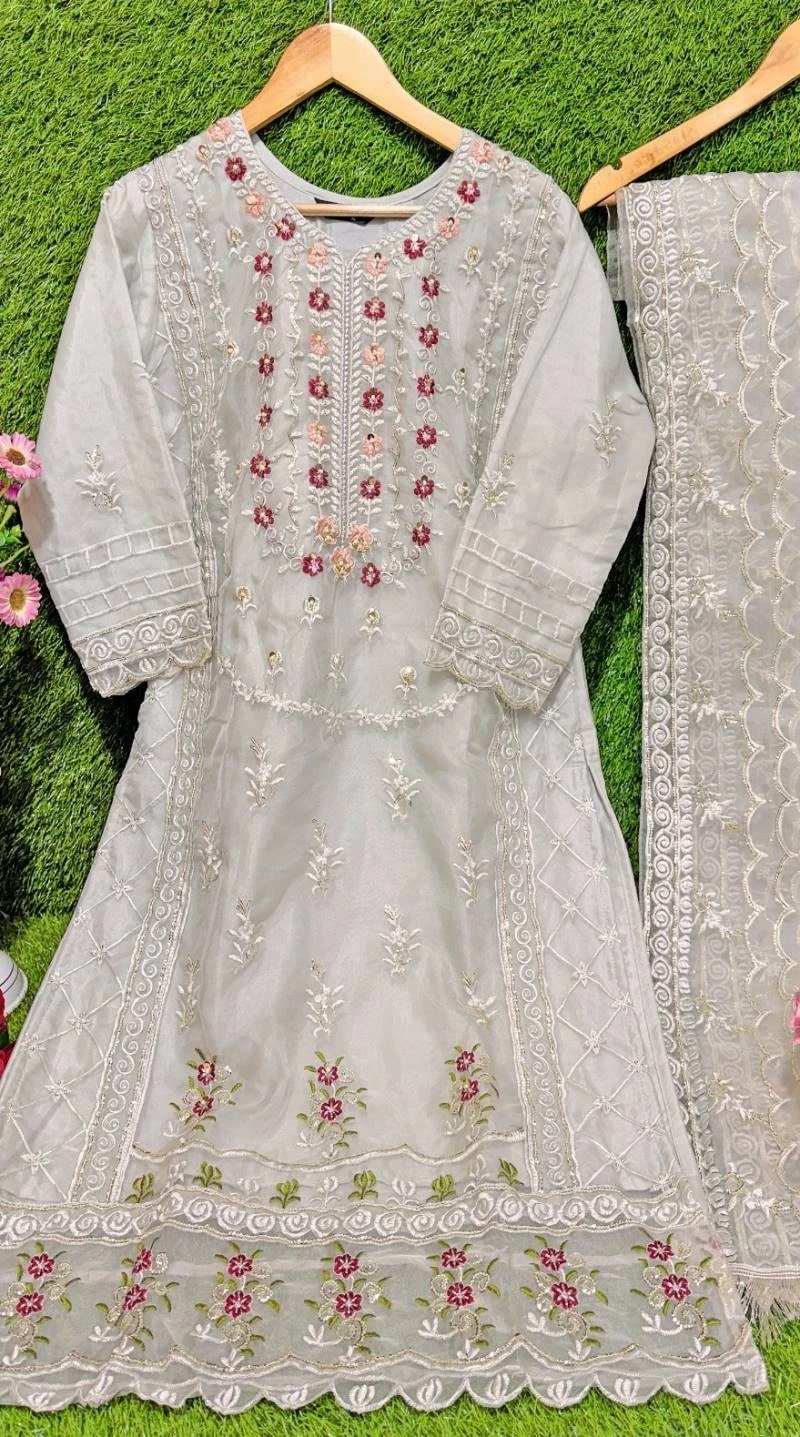 Ramsha R 1143 A To D Pakistani Readymade Suits Collection