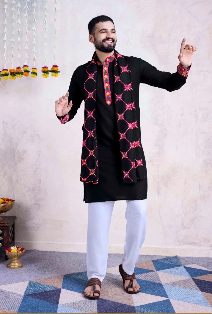 Shubhvastra Vastra Vol 7 Mens Wear Kurta With Dupatta Set