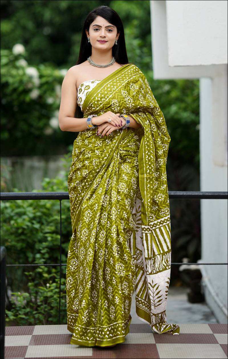 Df Miss Juli A Beautiful Printed Saree Collection