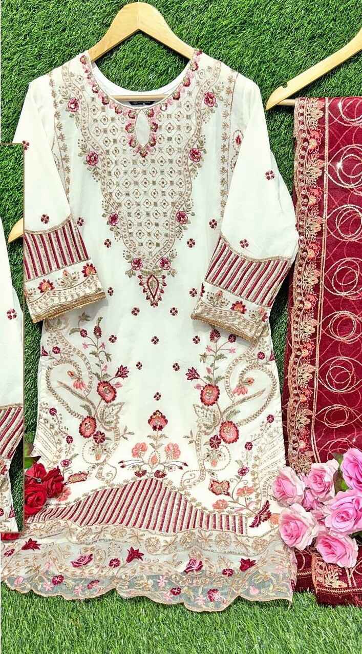 Ramsha R 1136 Pakistani Ready Made Suits Collection