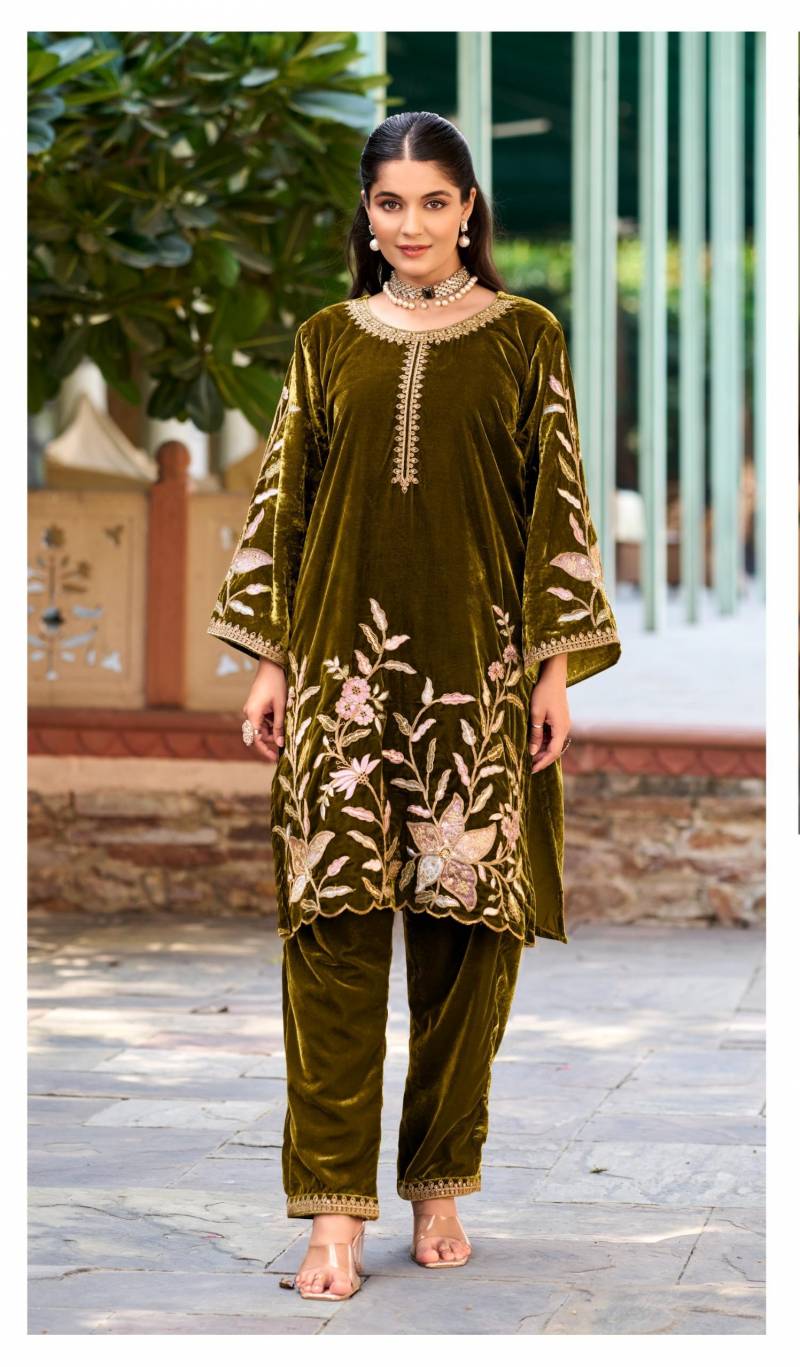 Deepsy D 629 Velvet Pakistani Ready Made Salwar Suits