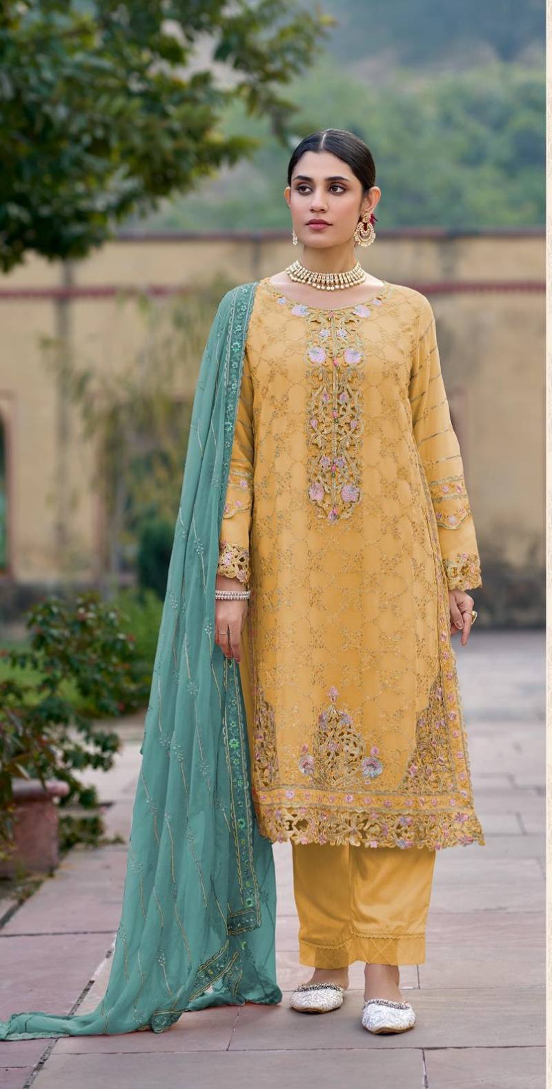 Shree R 1883 Cotton Pakistani Ready Made Salwar Suits