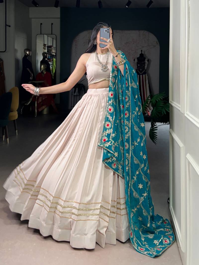 Taraa L 1692 Treditional Navratri Lehenga Collection