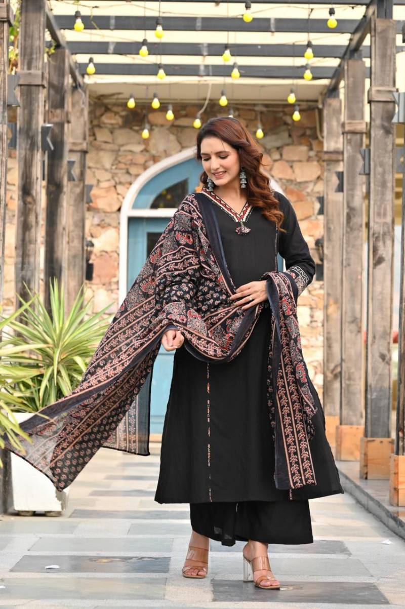 Naisha K 345 Cotton Kurti Pant And Dupatta Collection