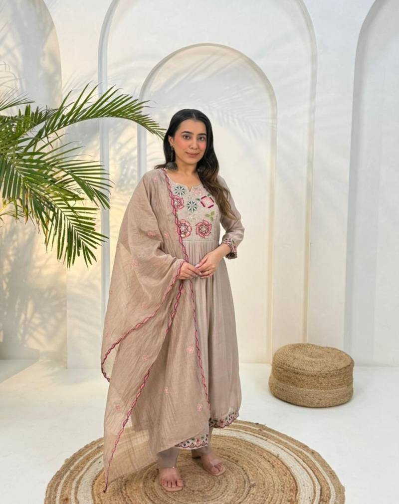 Naisha K 501 Mul Chanderi Designer Kurti Bottom With Dupatta Collection