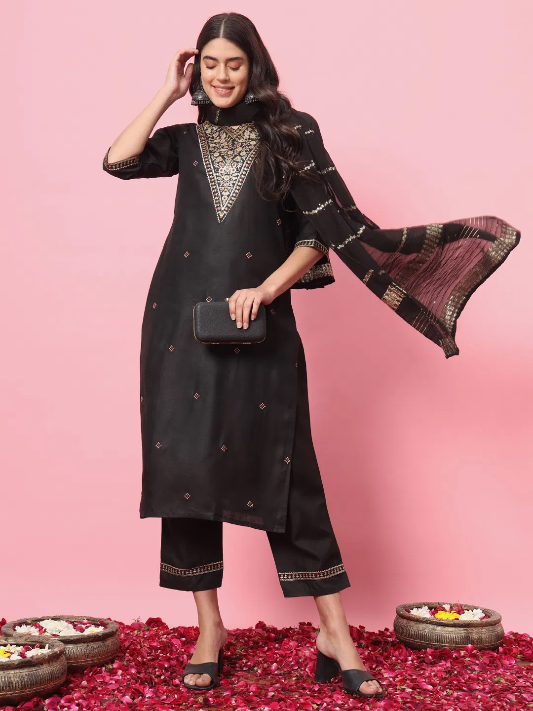 Vp 9517 Black Festive Wear Kurti Pent With Dupatta Collection