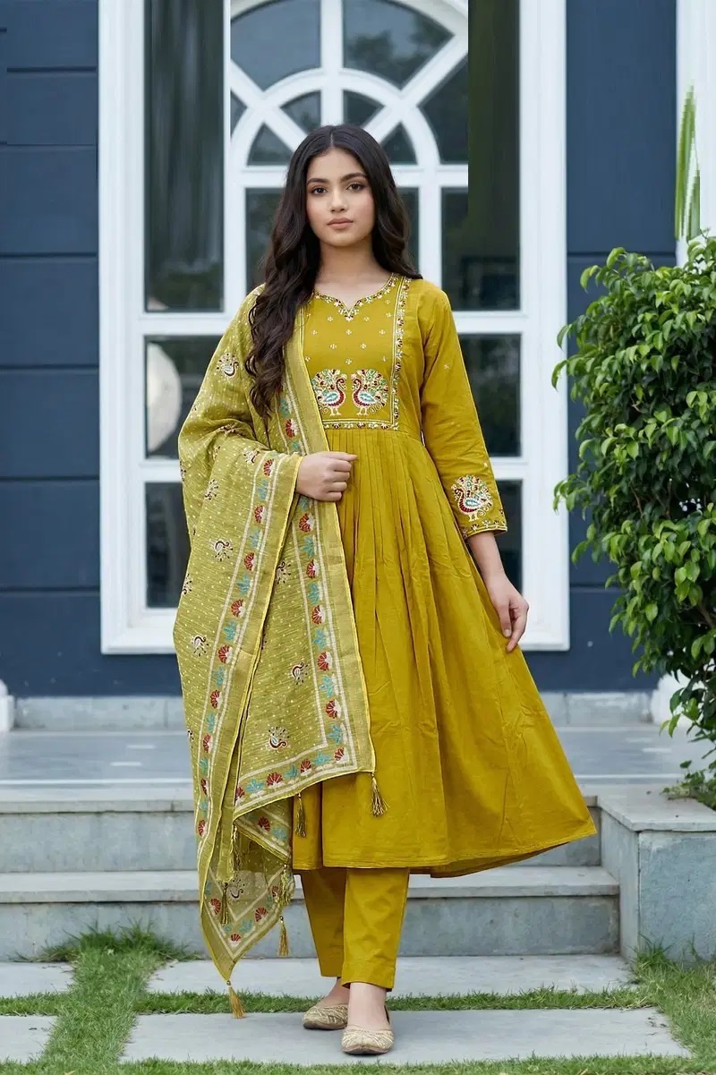 Yaashna 9825 To 9827 Girls Anarkali Kurti Set