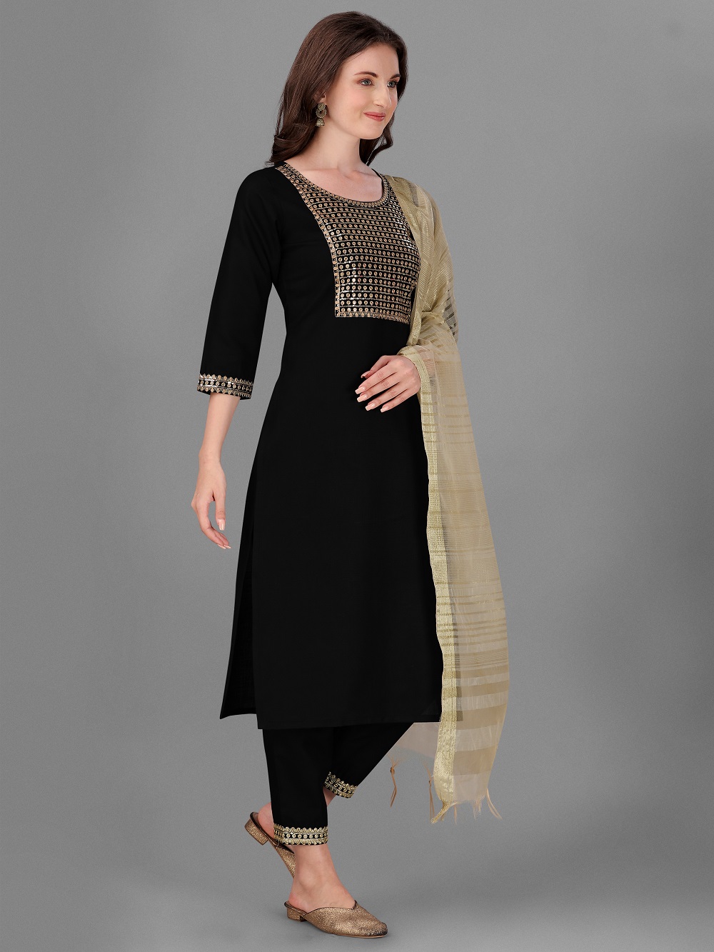 Ladies Flavour Safari catalog Casual Wear Heavy Cotton Kurti With Pant